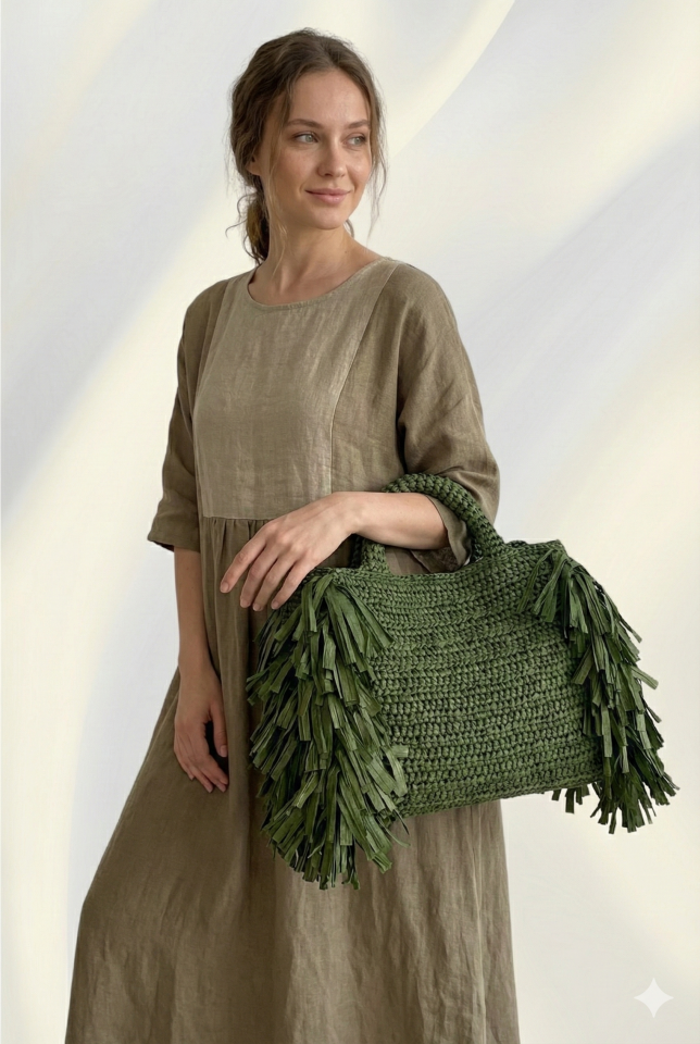 Kanatlı Püskül Çanta