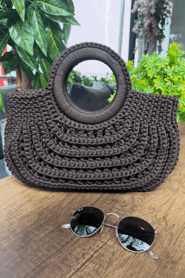 Kleopatra Çanta – Zamansız Asaletin Modern Yansıması -Koyu Kahve