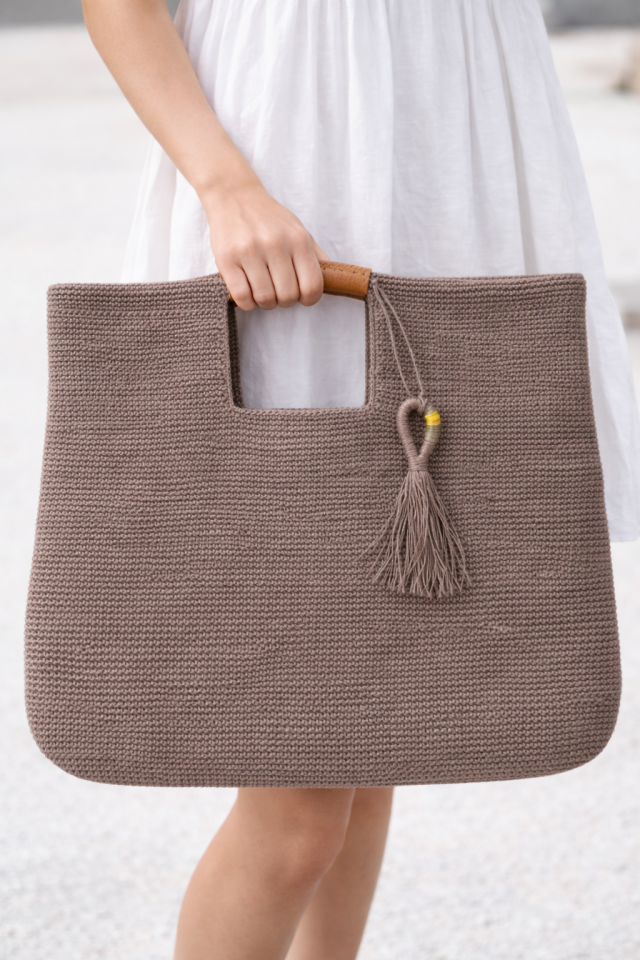 Büyük Püsküllü El Örgüsü Çanta - Vizon